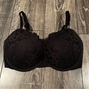 Victoria’s Secret Very Sexy Push Up Black Lace Bra 34DD